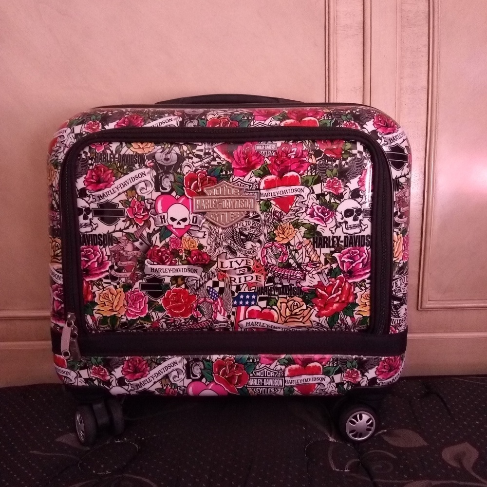 Harley Davidson luggage carry on